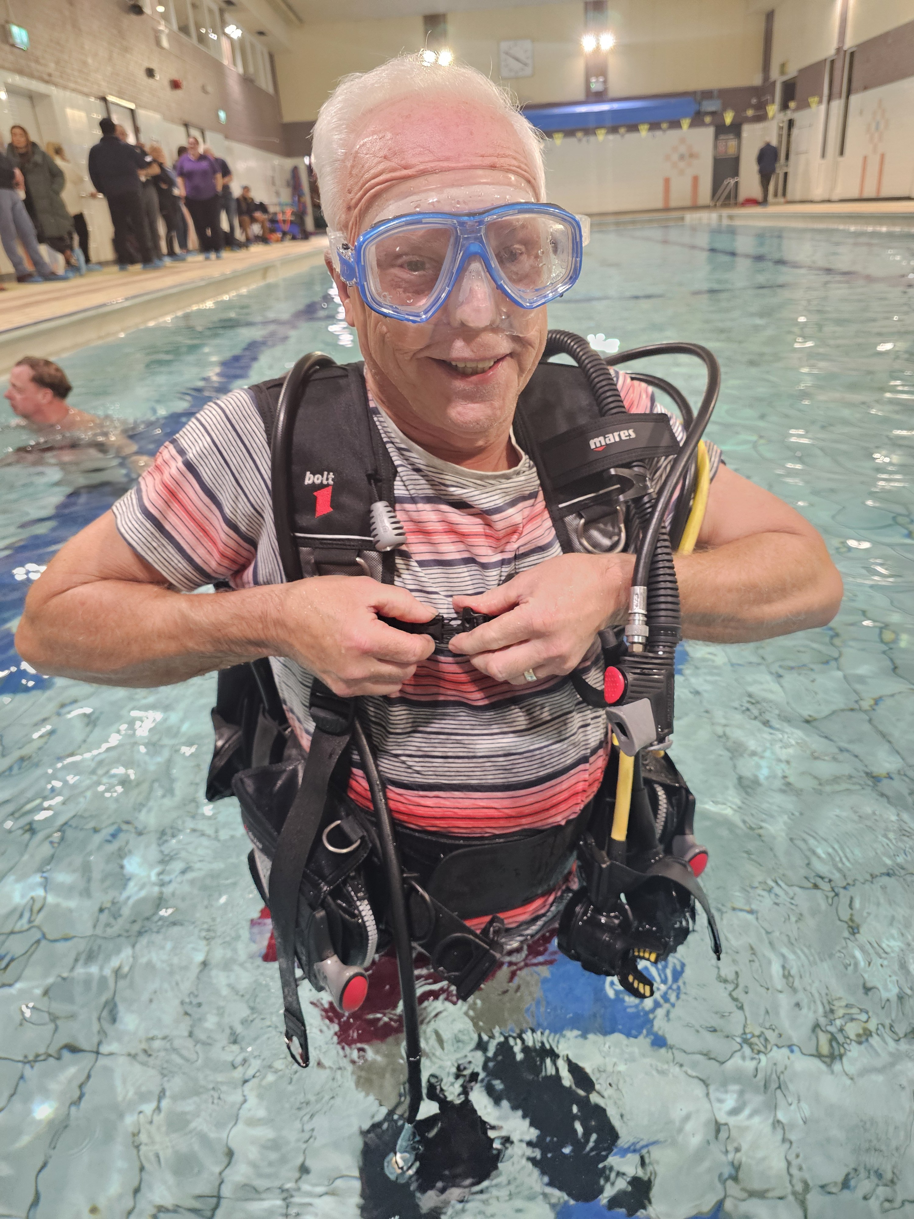 Army cadets try dive