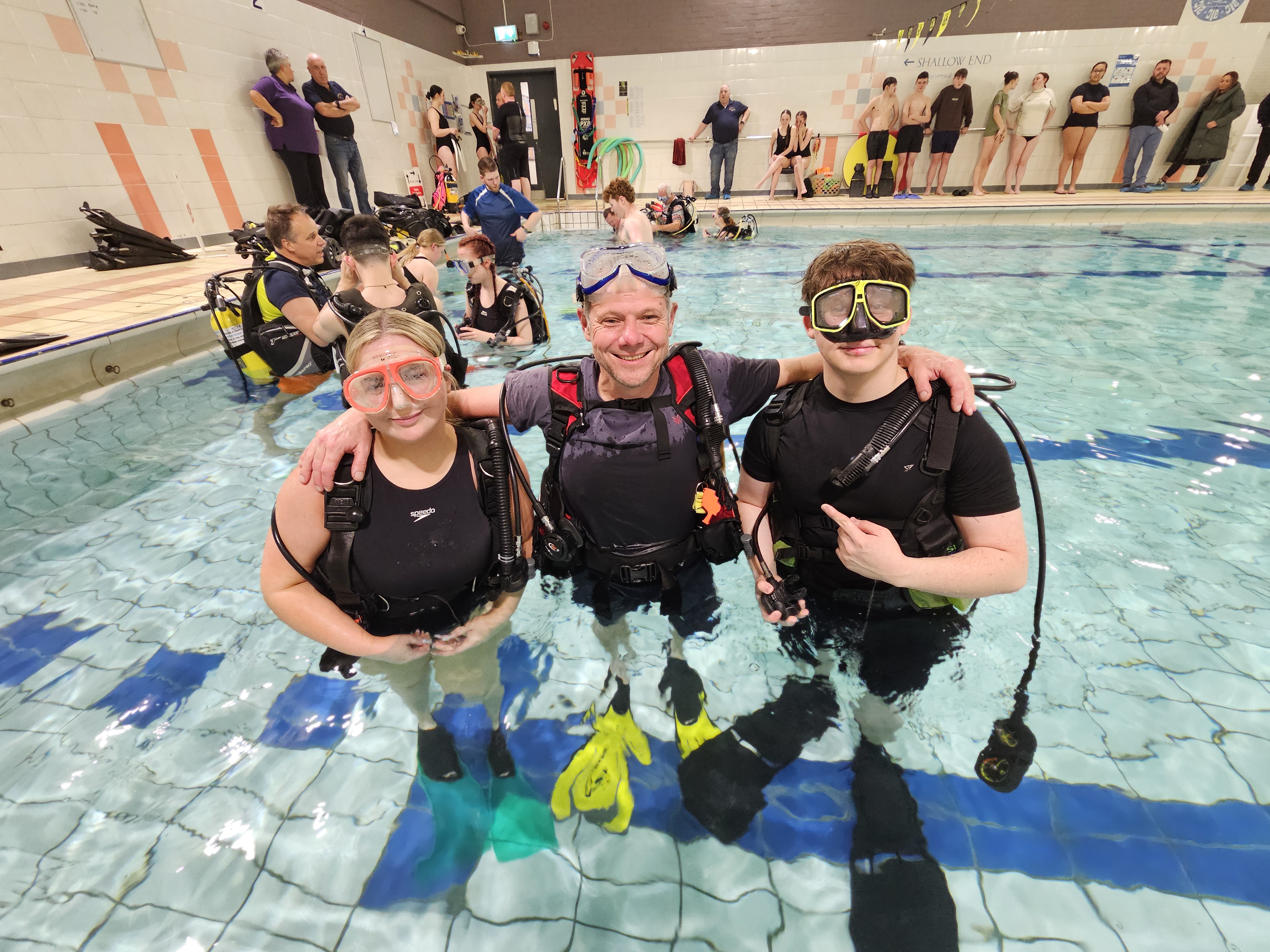 Army cadets try dive